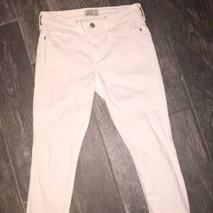 White Abercrombie and Fitch jeans size 26